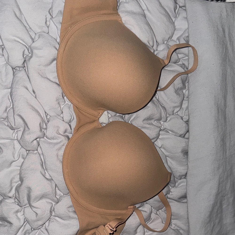 SKIMS Padded T-Shirt Bra in Nude Tan